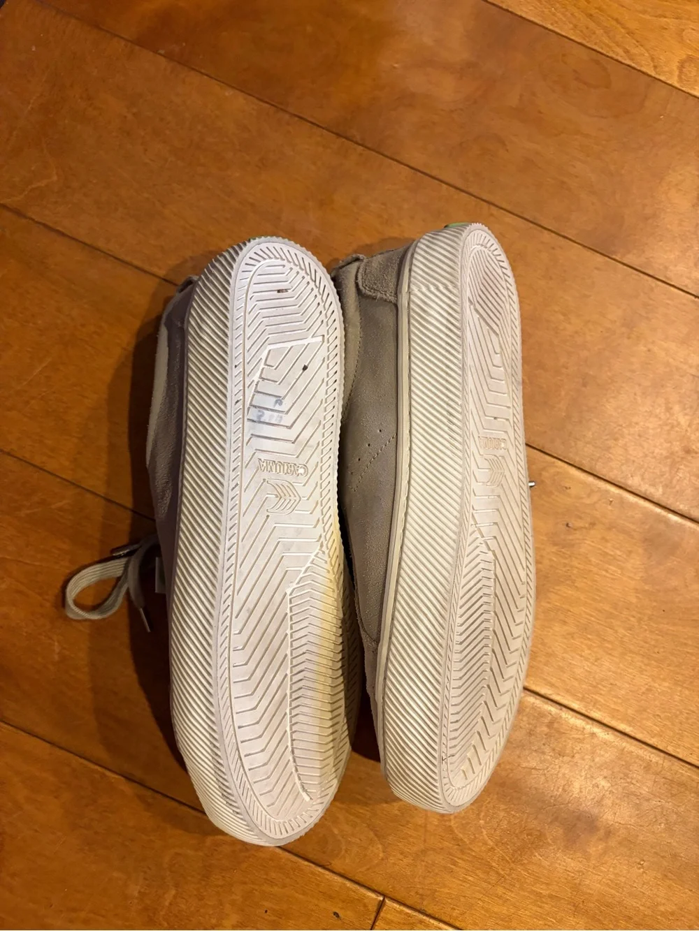 Cariuma Gray Suede Lace-Up Sneakers with Green Insole